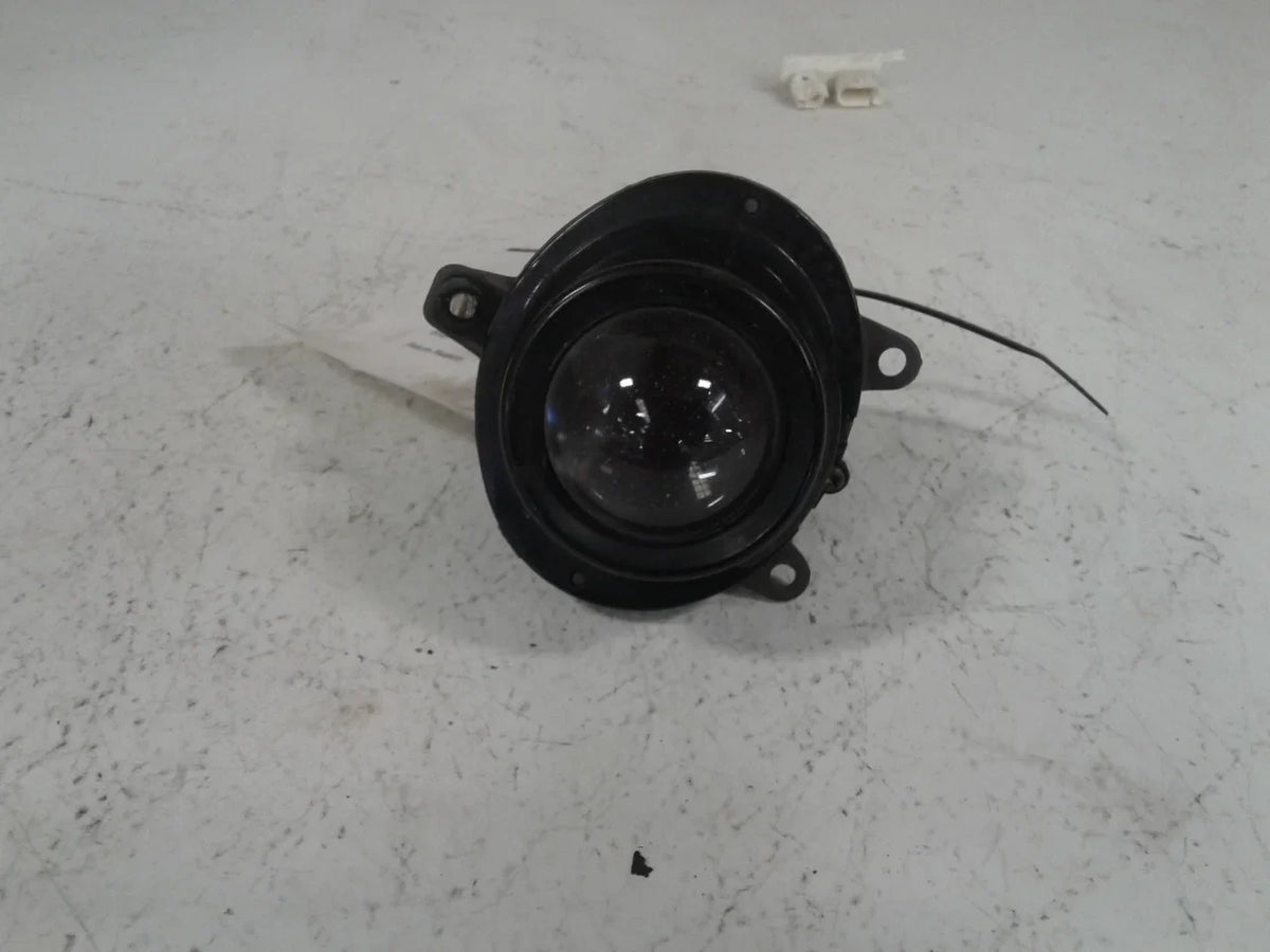 Pre-Owned 2007 Saturn Outlook Front Bumper Fog Light Driver Side OEM (Good)